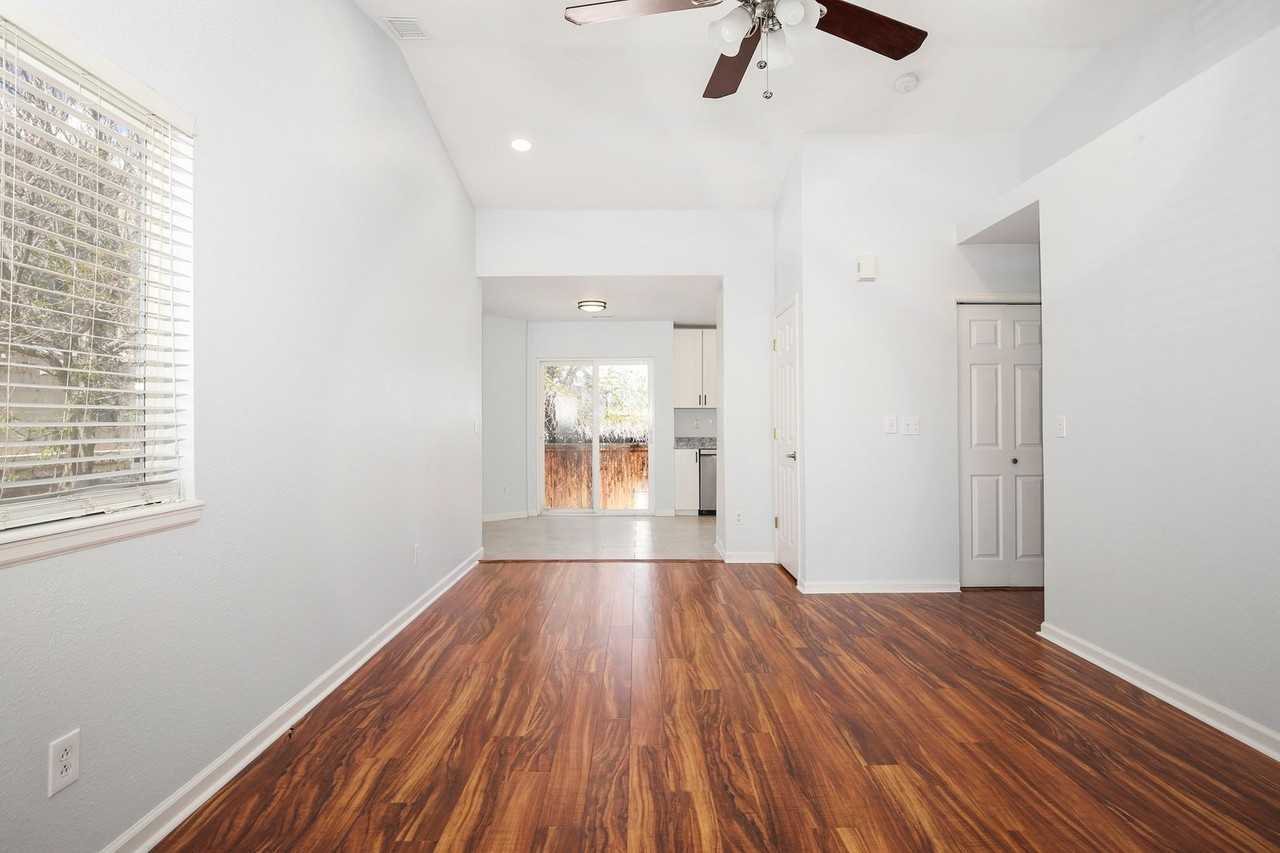 2523 N Clarkson St - Photo 3 of 17