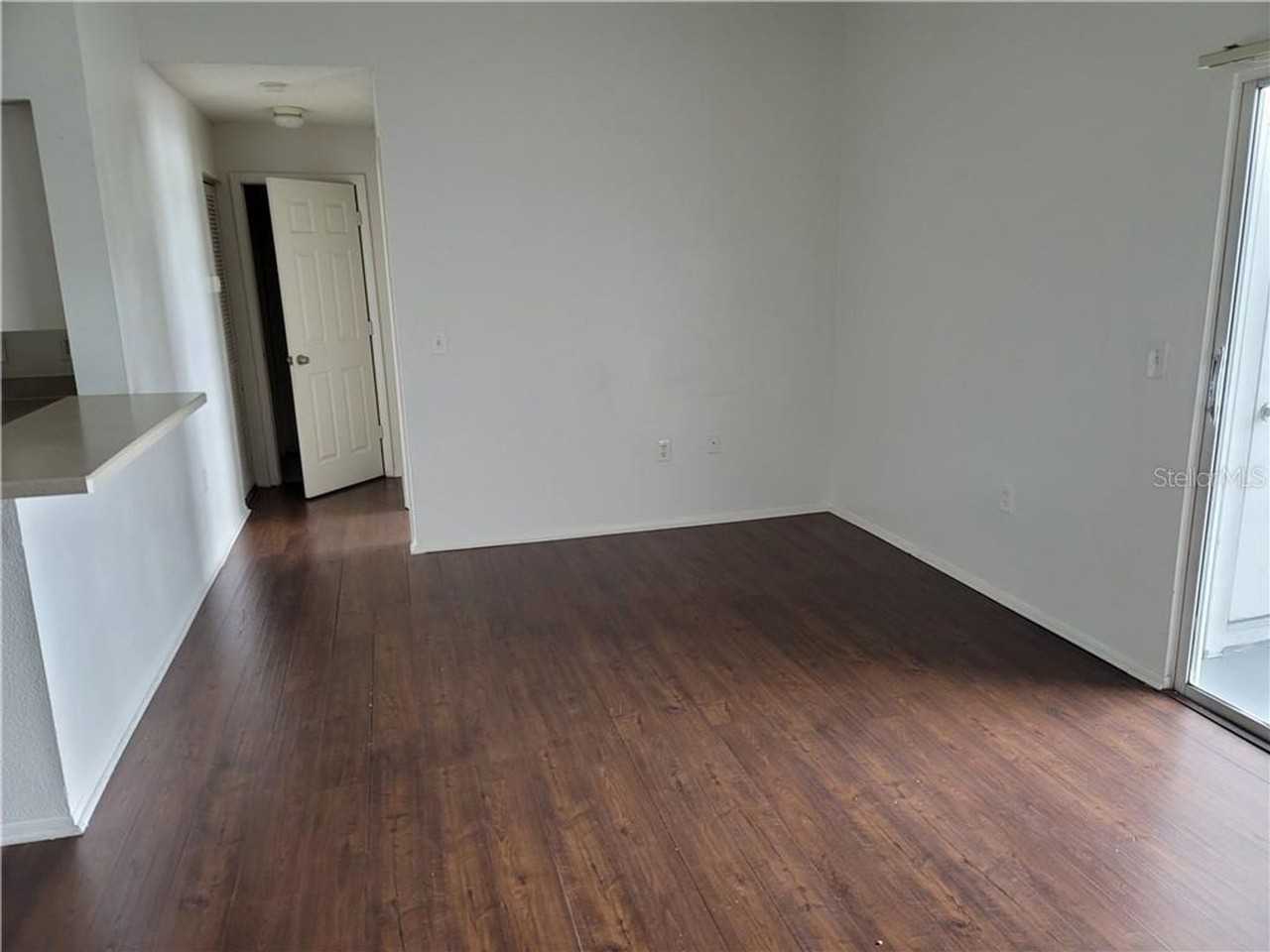 1201 Bermuda Lakes Ln - Photo 3 of 16