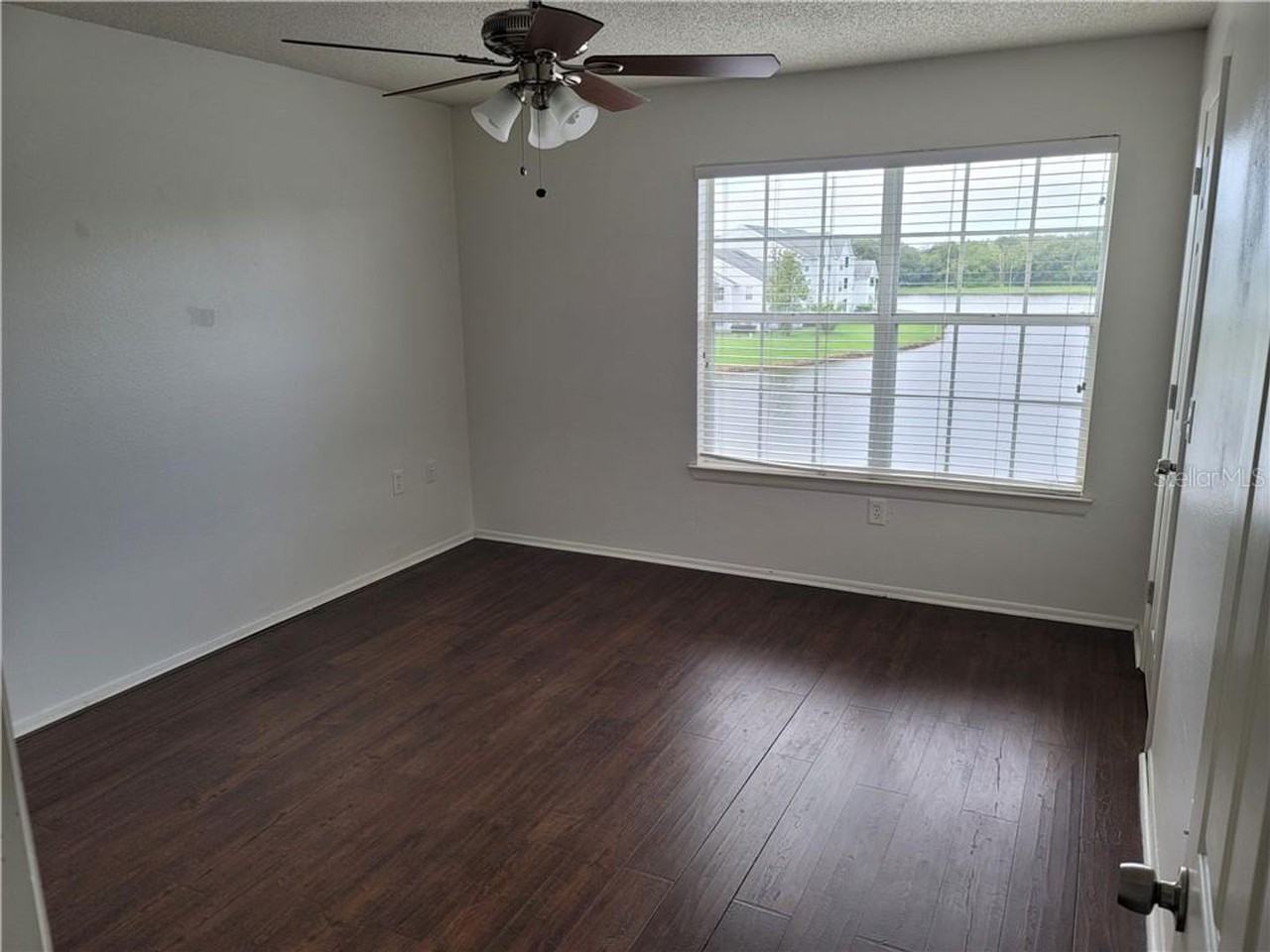 1201 Bermuda Lakes Ln - Photo 7 of 16