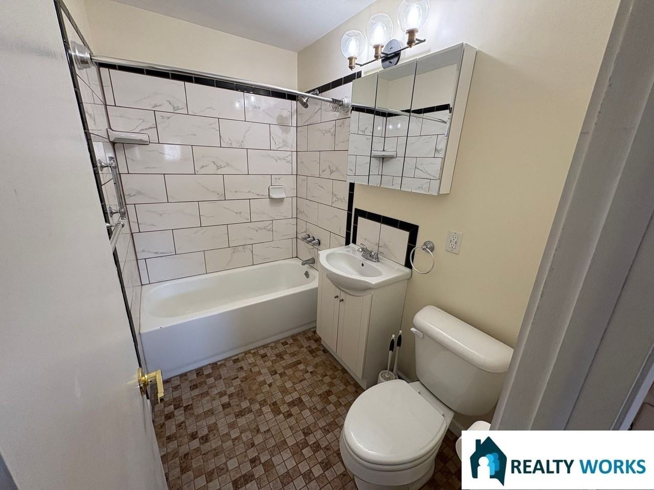 1801 N 58th St - Photo 7 of 10