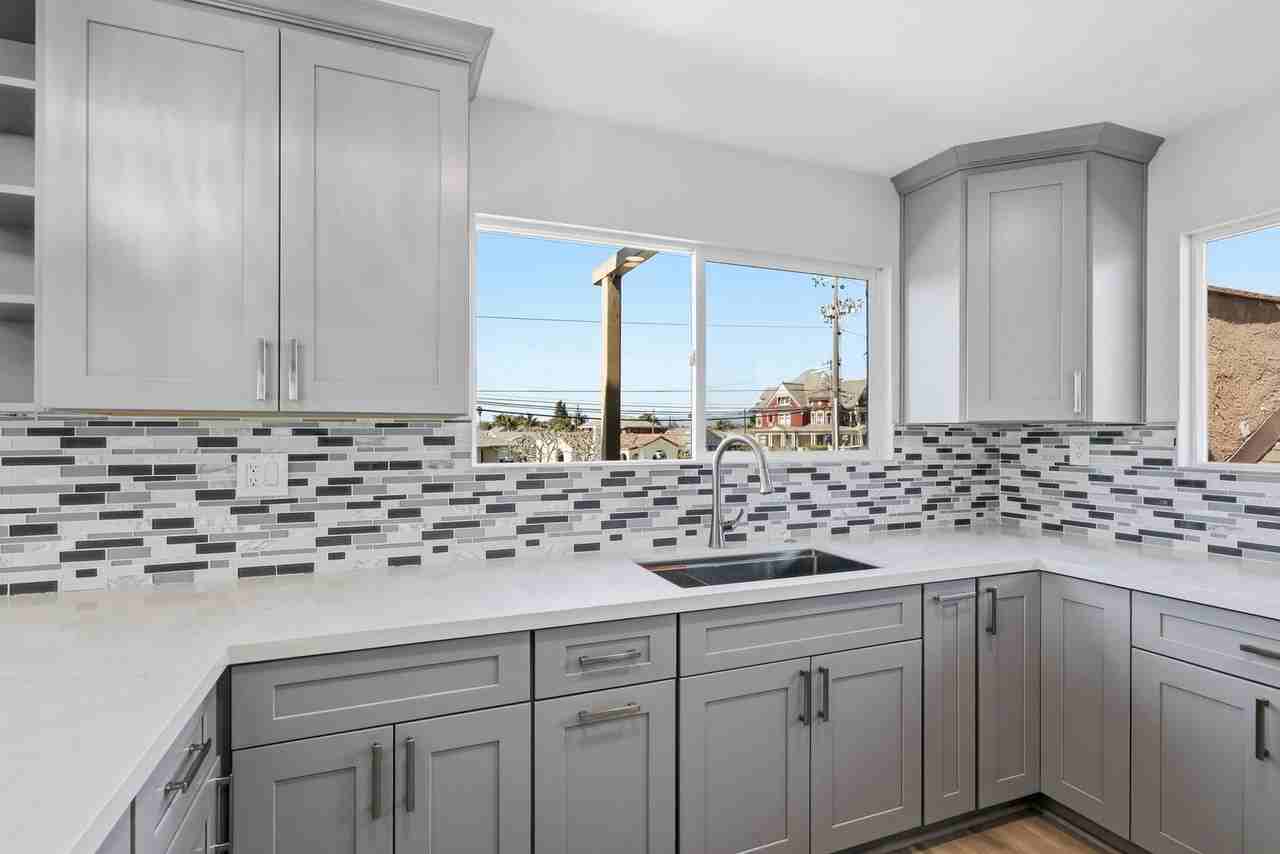 710A E Lake Ave - Photo 6 of 18