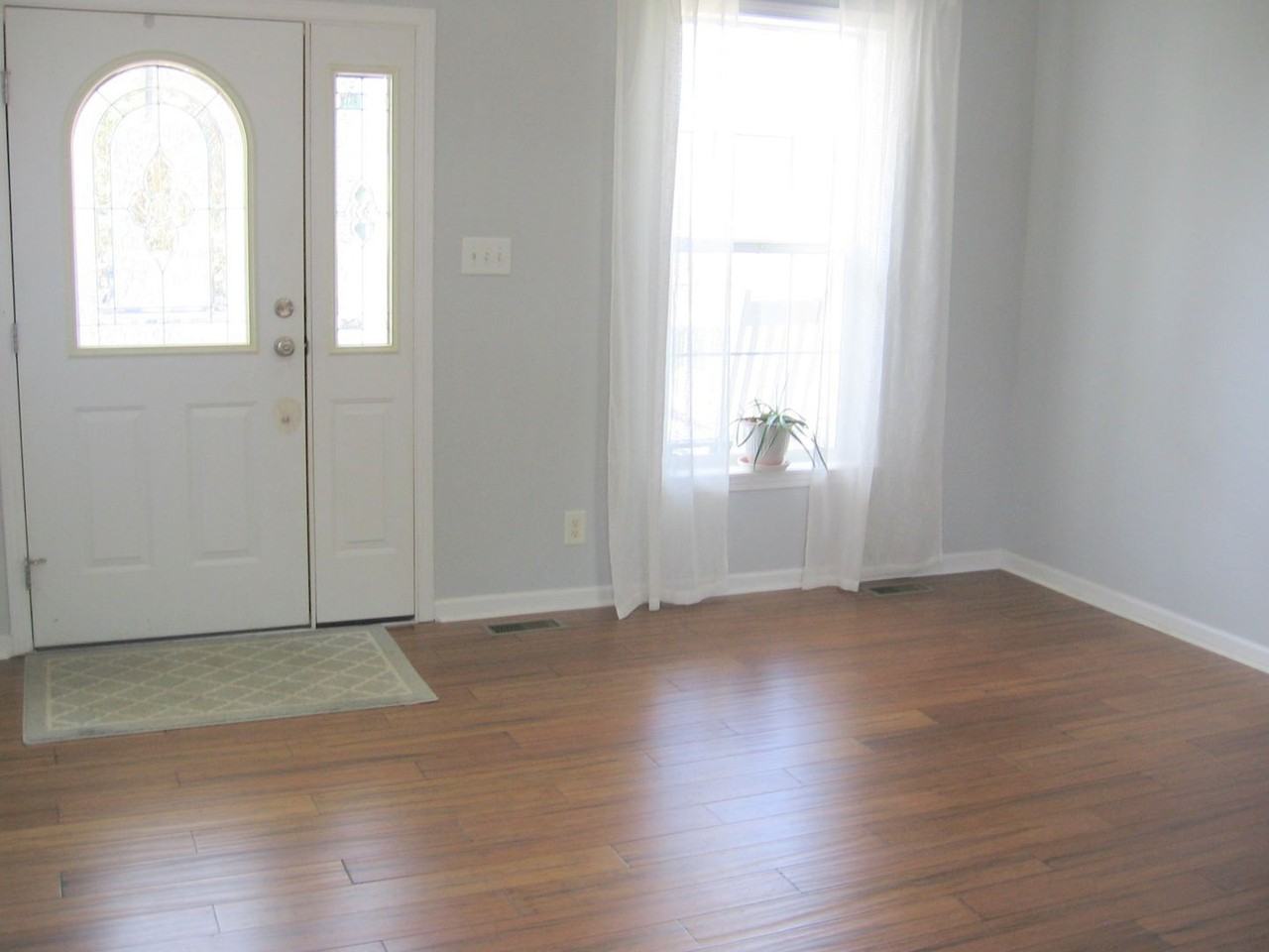 15147 Carol Dr - Photo 3 of 27