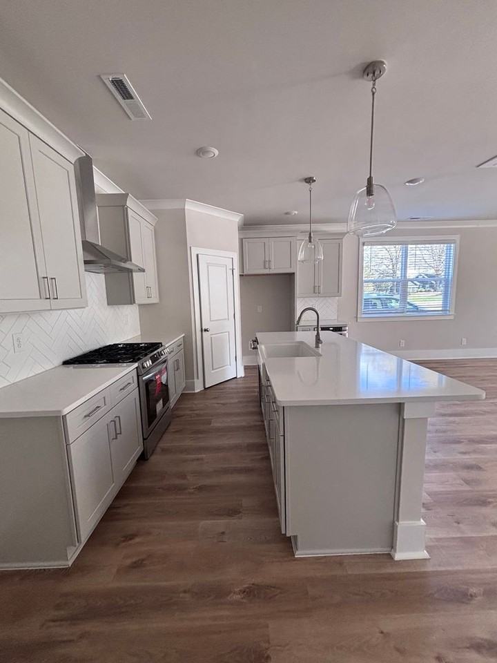 4630 Dogwood Pl - Photo 6 of 21