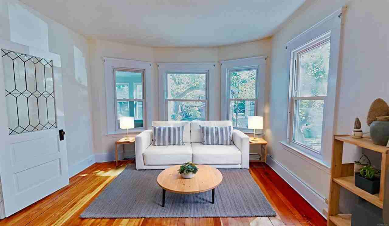 134 Mansfield St - Photo 5 of 50