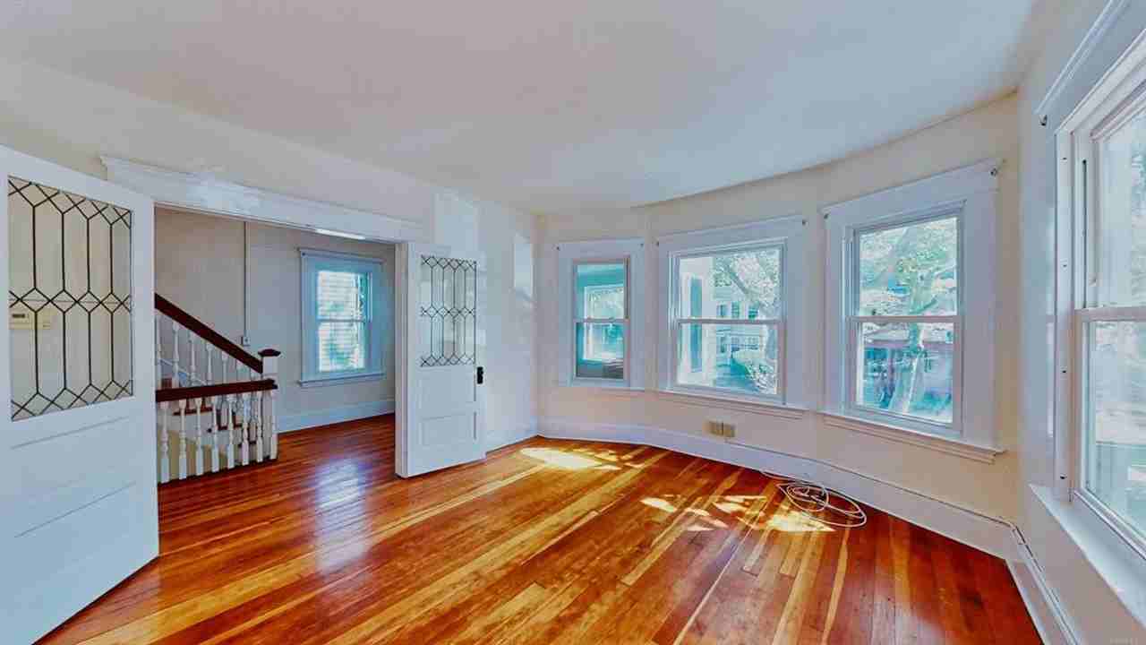 134 Mansfield St - Photo 3 of 50