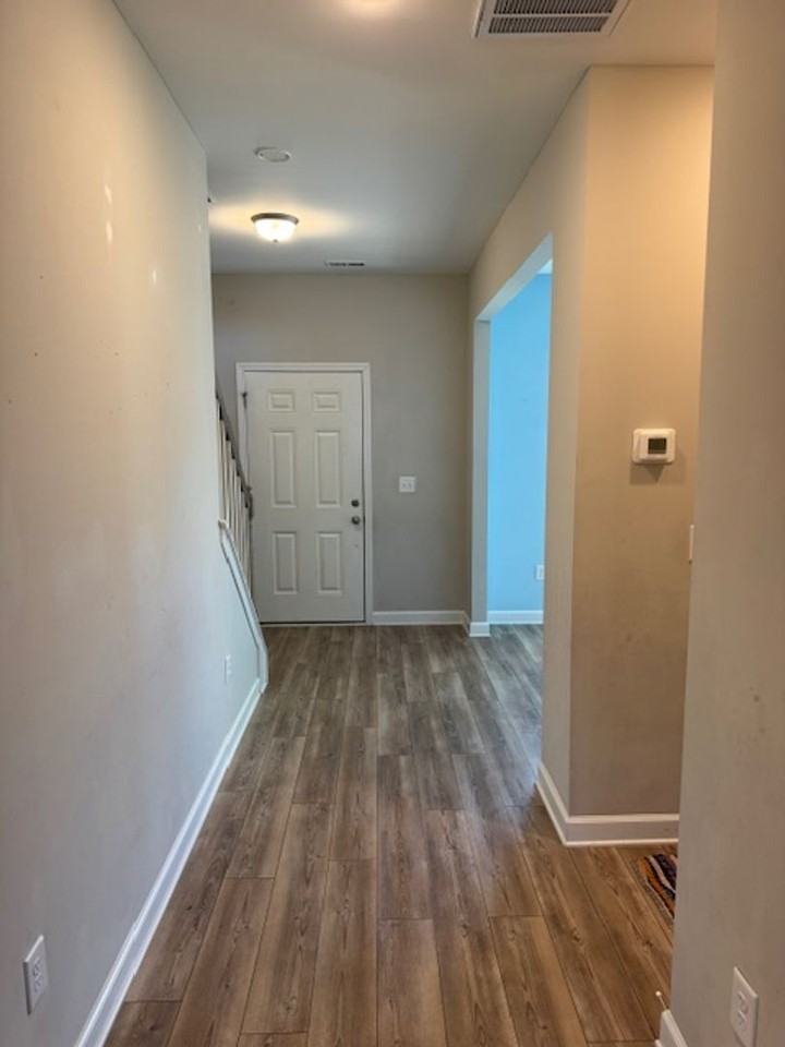 533 Transom Way - Photo 2 of 19