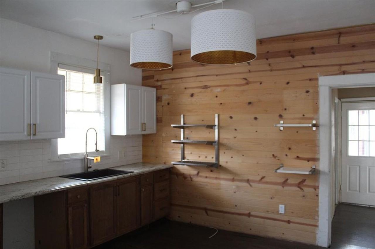 1621 Kendale Ave - Photo 4 of 7