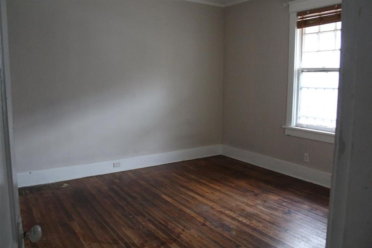 1621 Kendale Ave - Photo 6 of 7