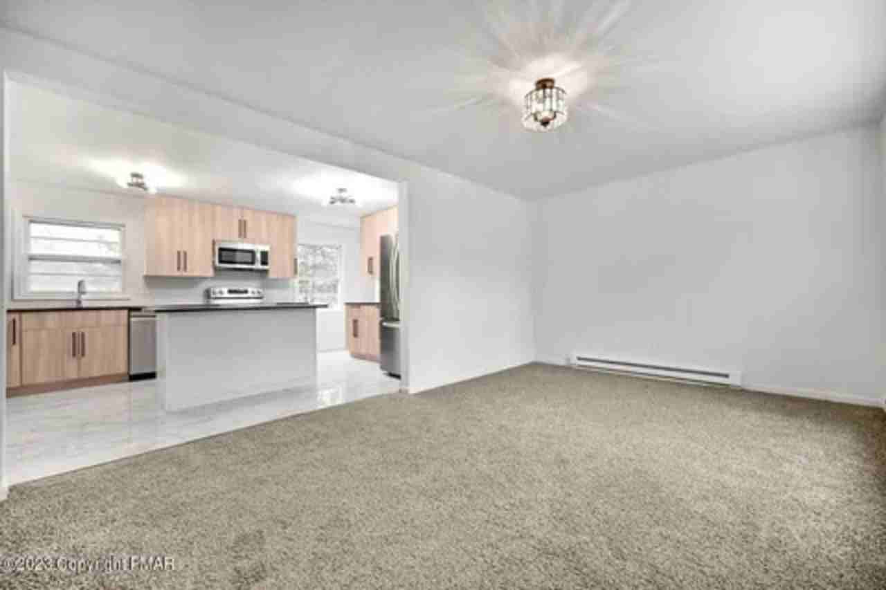 125 Alwen Ave - Photo 3 of 16