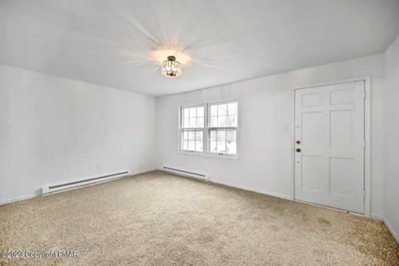 125 Alwen Ave - Photo 5 of 16