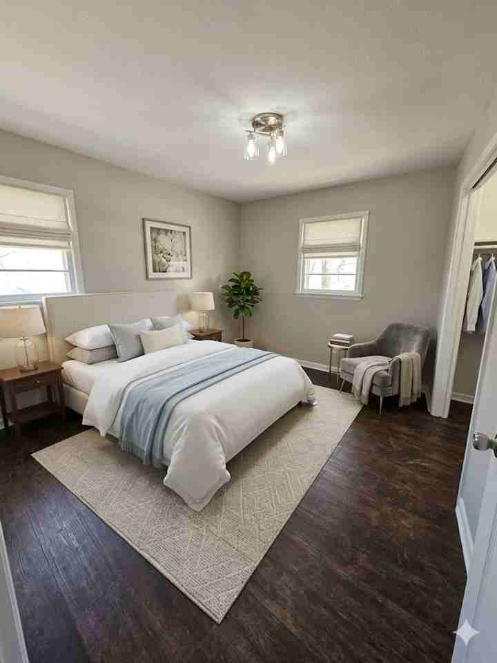 1806 Camelot Dr - Photo 4 of 7