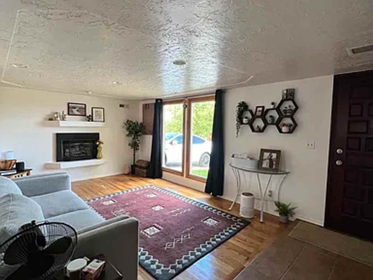 791 W Mountain View Dr - Photo 3 of 14