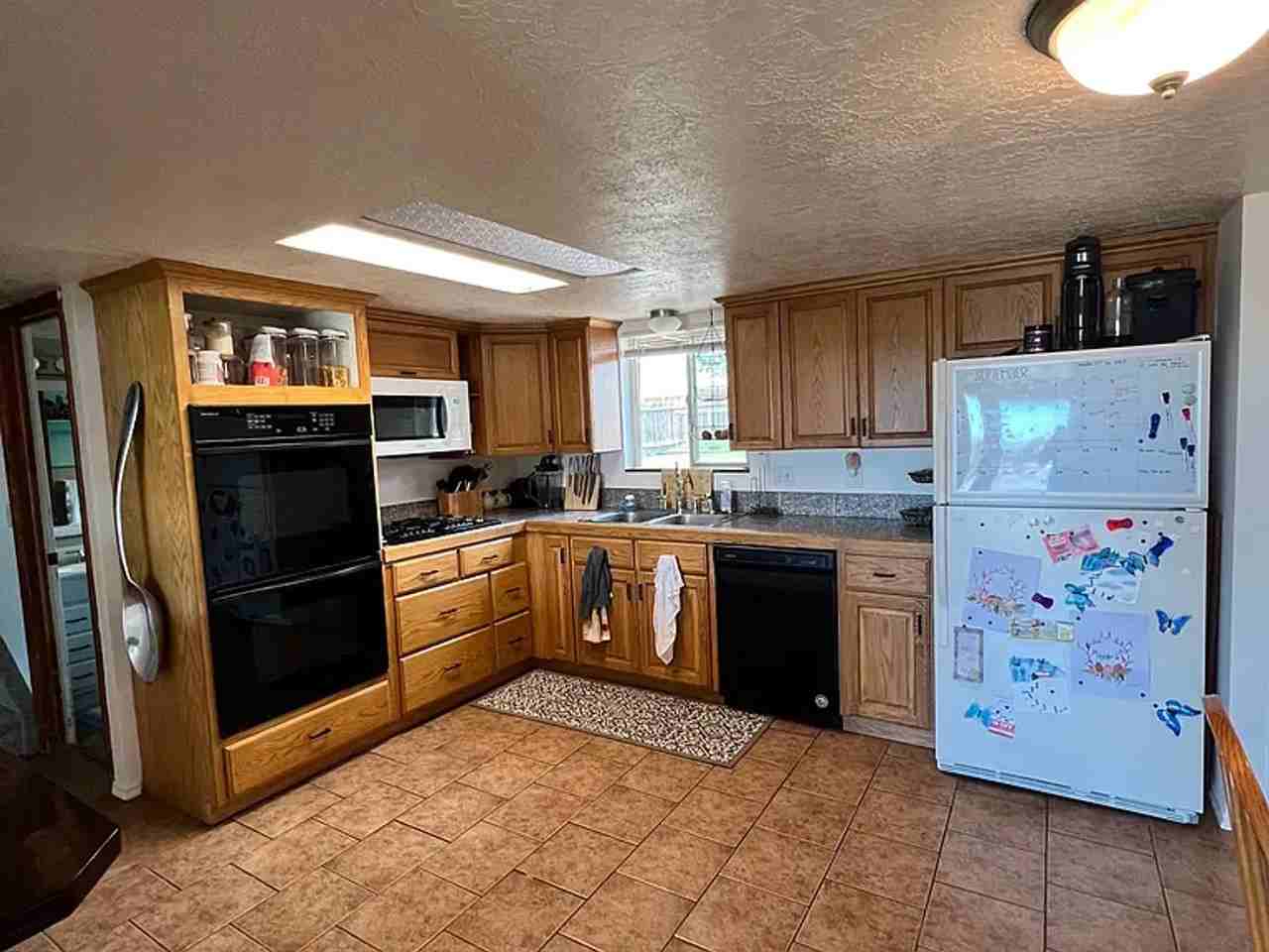 791 W Mountain View Dr - Photo 5 of 14