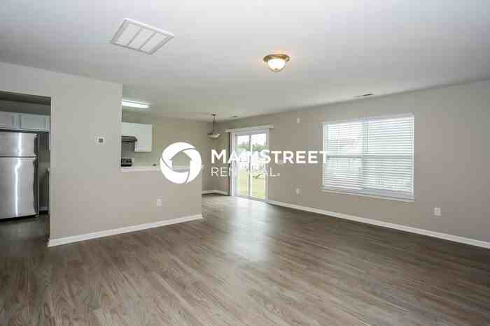 4941 Hawfield St - Photo 6 of 17