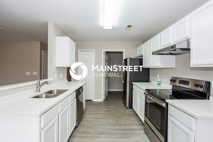 4941 Hawfield St - Photo 7 of 17