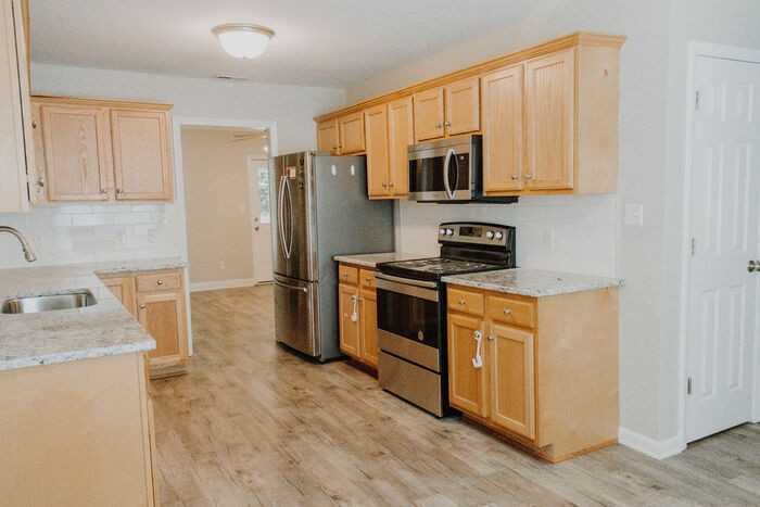 120 Gatwick Ct - Photo 2 of 10