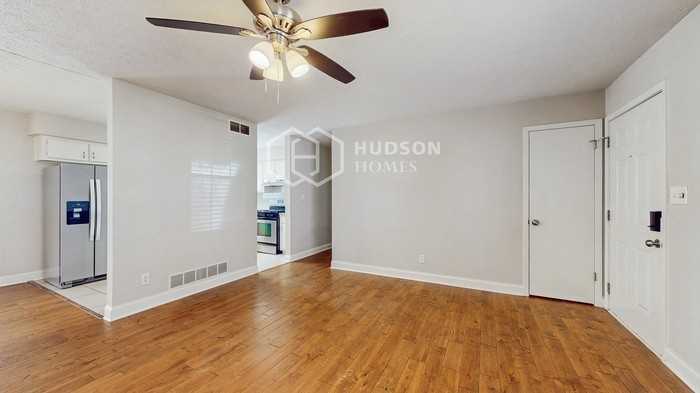 311 Wiley Ct Sw - Photo 4 of 31