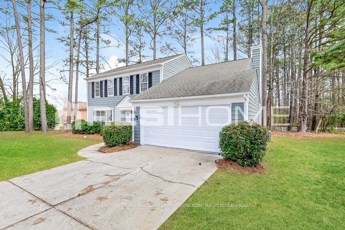 1340 Birdsong Ln - Photo 2 of 20