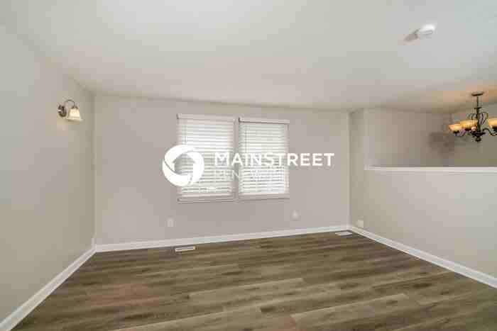 8709 Redcoat Ct - Photo 4 of 17