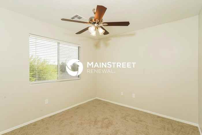 11954 W Belmont Dr - Photo 7 of 17