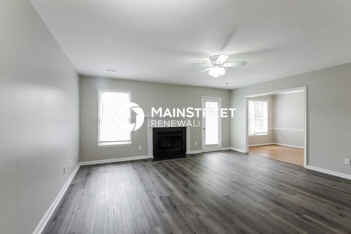 6301 Bonnybrook Ct - Photo 3 of 15