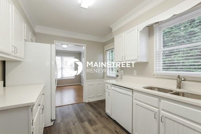 6301 Bonnybrook Ct - Photo 7 of 15