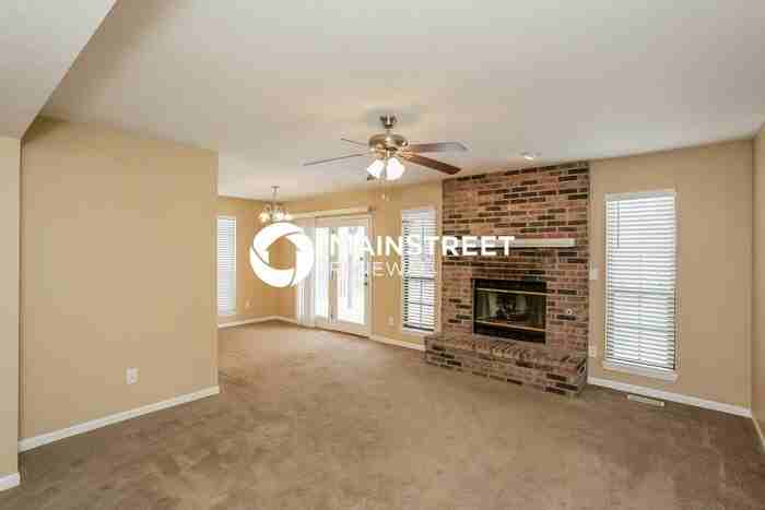 7461 Cobblestone West Dr - Photo 2 of 13