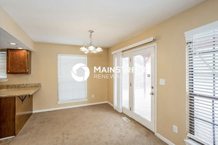 7461 Cobblestone West Dr - Photo 3 of 13