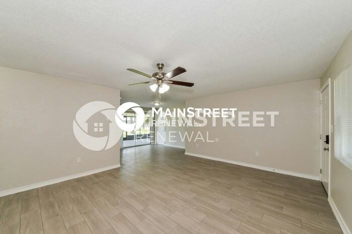 511 Fletcher St - Photo 4 of 15