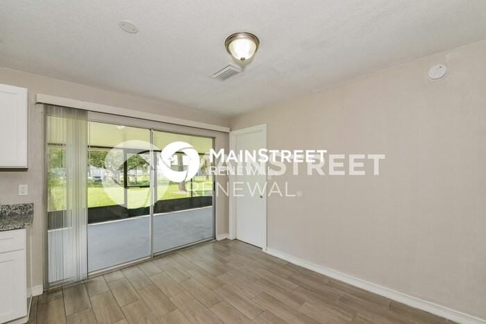 511 Fletcher St - Photo 6 of 15