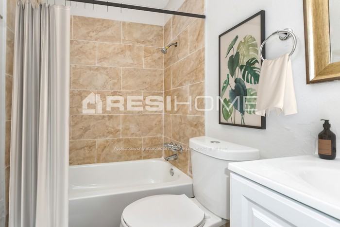 12516 Spring Branch Dr - Photo 4 of 14