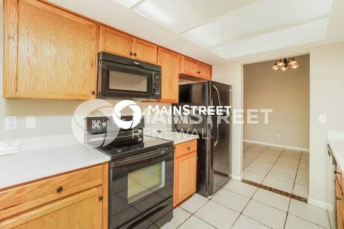 5100 Lydia Ct - Photo 5 of 15