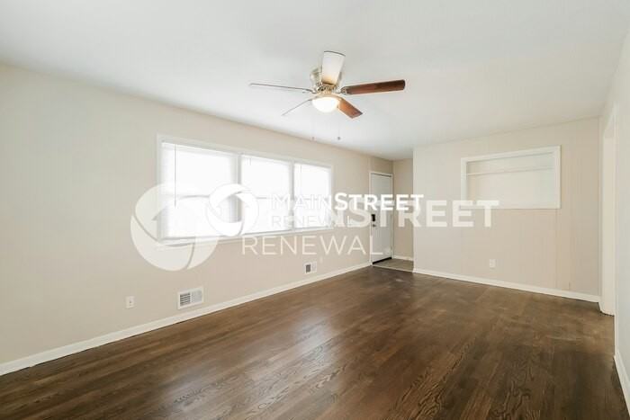 13113 E 44th Ter S - Photo 4 of 17