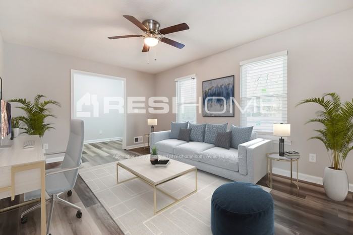 1076 Martin Rd - Photo 5 of 17