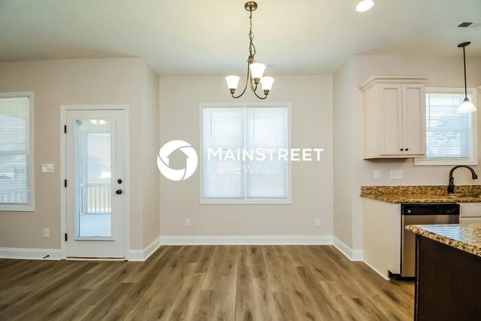 39 Wood Green Dr - Photo 6 of 17