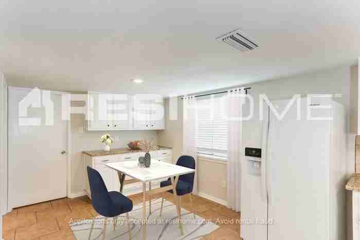 7308 Bristlecone Ct - Photo 3 of 17