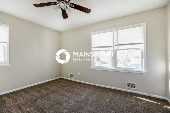 11923 Manchester Ave - Photo 7 of 17