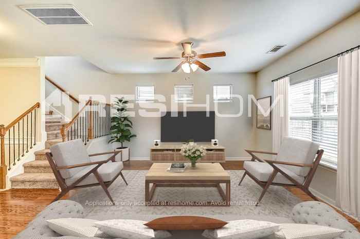 5032 Kensington Pl - Photo 6 of 18