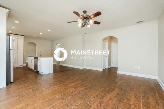 207 Taranto Way - Photo 5 of 17