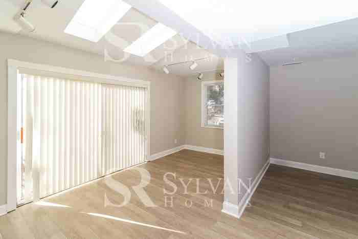 737 Eddy Rd - Photo 5 of 16