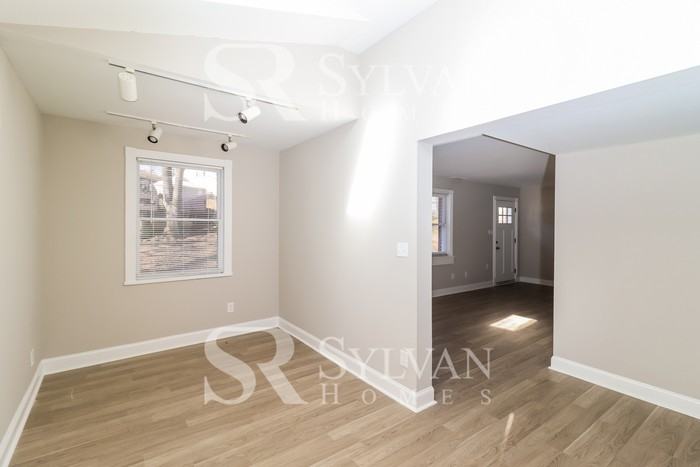 737 Eddy Rd - Photo 6 of 16