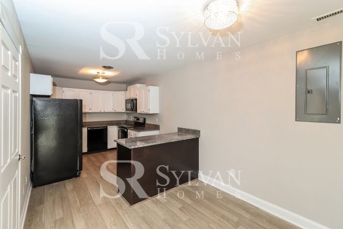 737 Eddy Rd - Photo 7 of 16