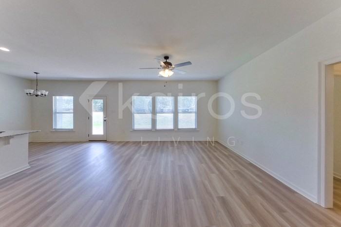 100 Foggy Ln - Photo 2 of 20