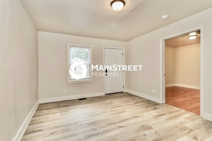 4226 Grand Ave - Photo 7 of 17