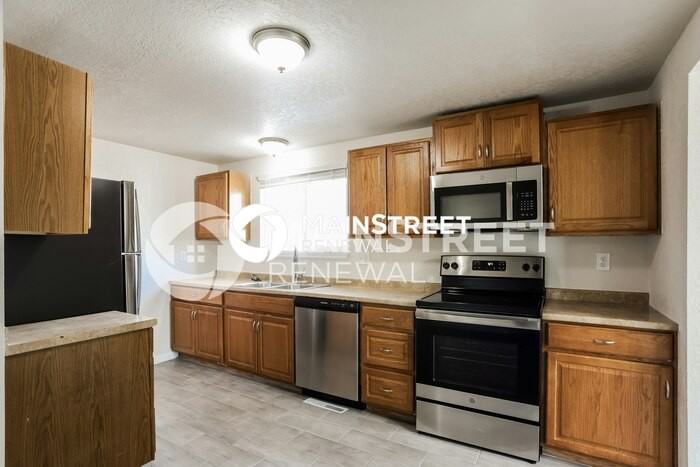 6320 W 95th Ave - Photo 7 of 17