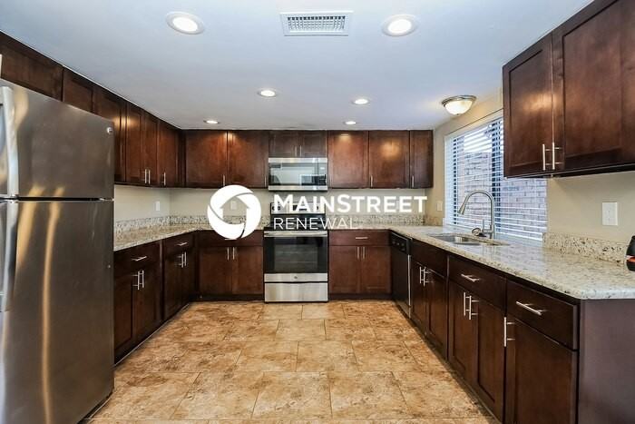 5022 Presidio Dr - Photo 7 of 17