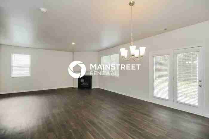 3641 Wartrace Dr - Photo 5 of 17