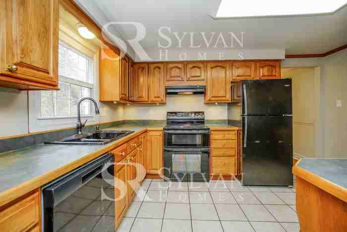 164 Friar Ln - Photo 7 of 16