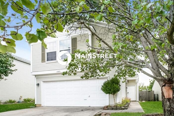 1289 Freemont Ln - Photo 4 of 17