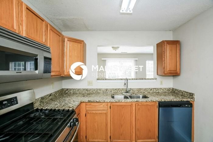 1289 Freemont Ln - Photo 7 of 17